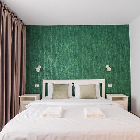 Fun House - Comfortable Stay With Garden And Near Parking Braszów Zewnętrze zdjęcie