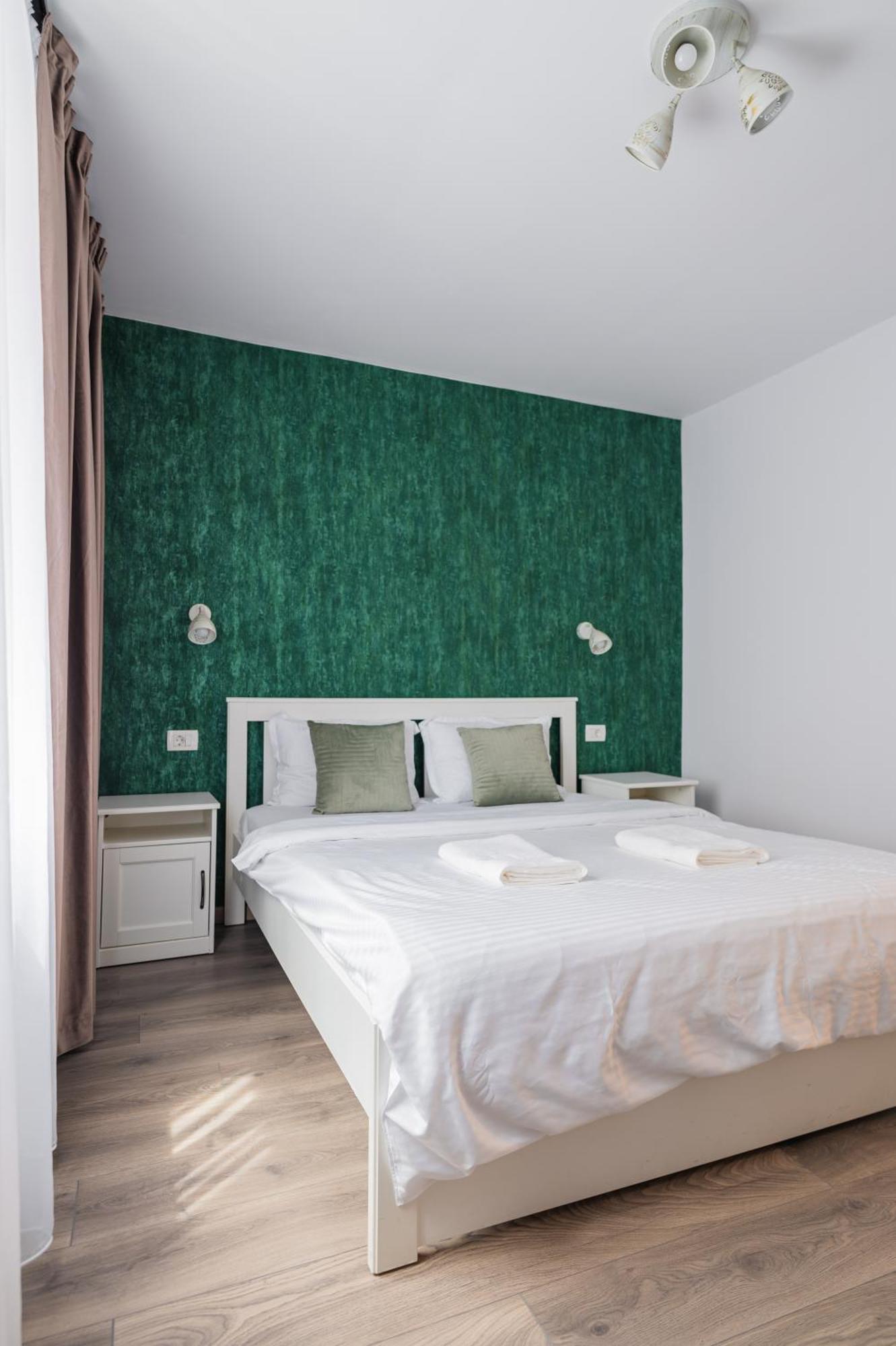 Fun House - Comfortable Stay With Garden And Near Parking Braszów Zewnętrze zdjęcie