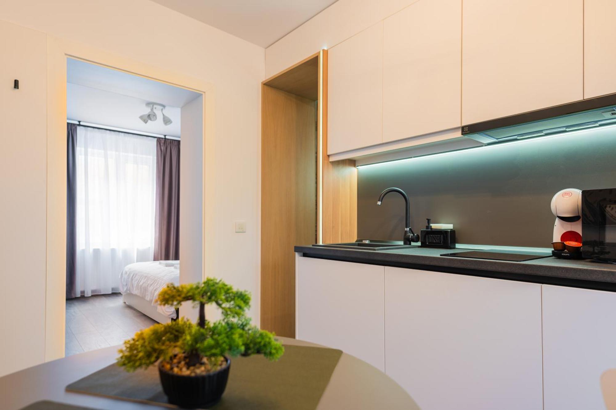 Fun House - Comfortable Stay With Garden And Near Parking Braszów Zewnętrze zdjęcie