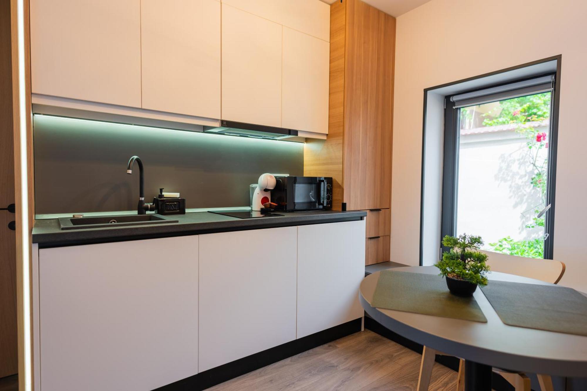 Fun House - Comfortable Stay With Garden And Near Parking Braszów Zewnętrze zdjęcie