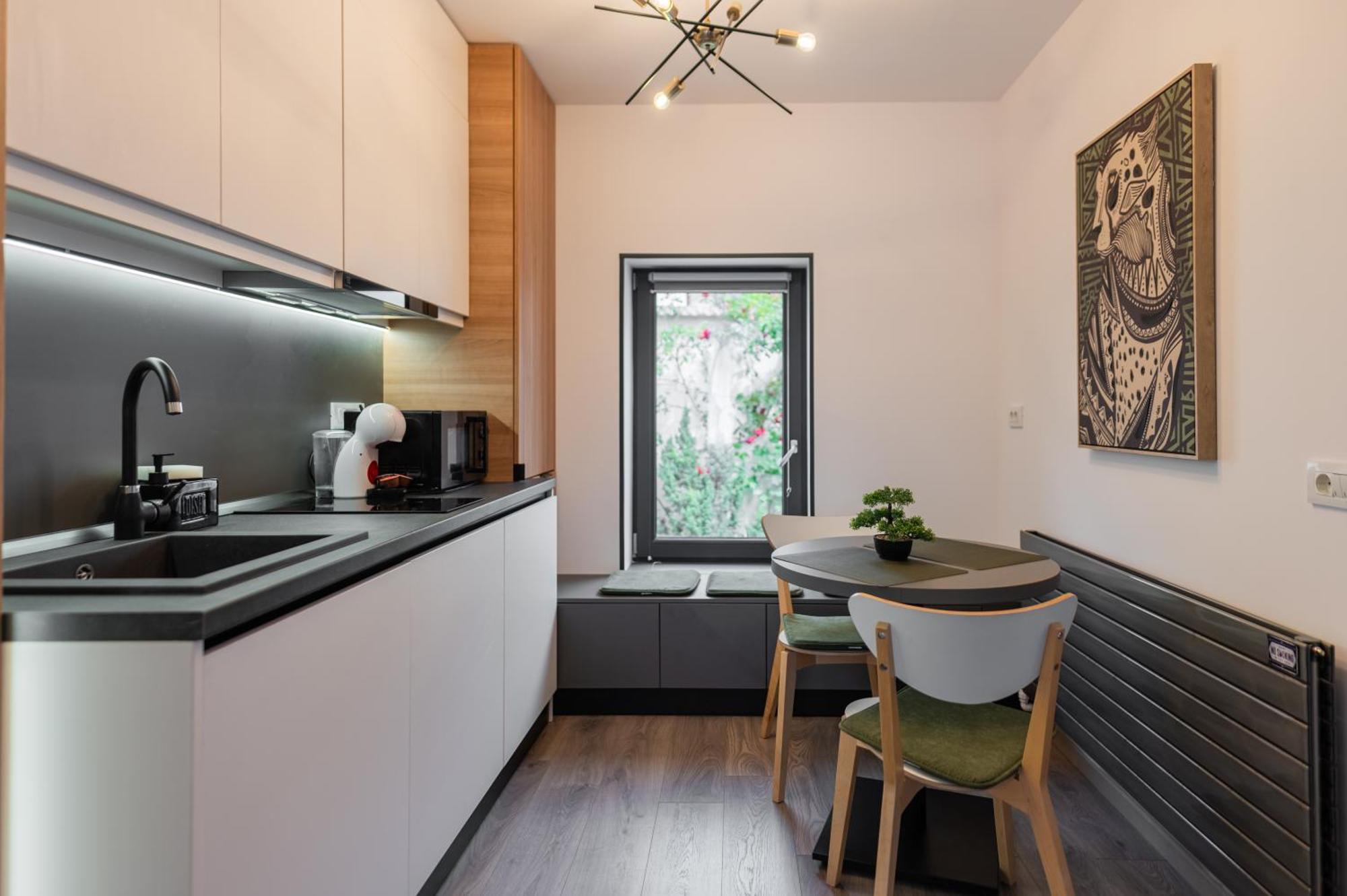 Fun House - Comfortable Stay With Garden And Near Parking Braszów Zewnętrze zdjęcie